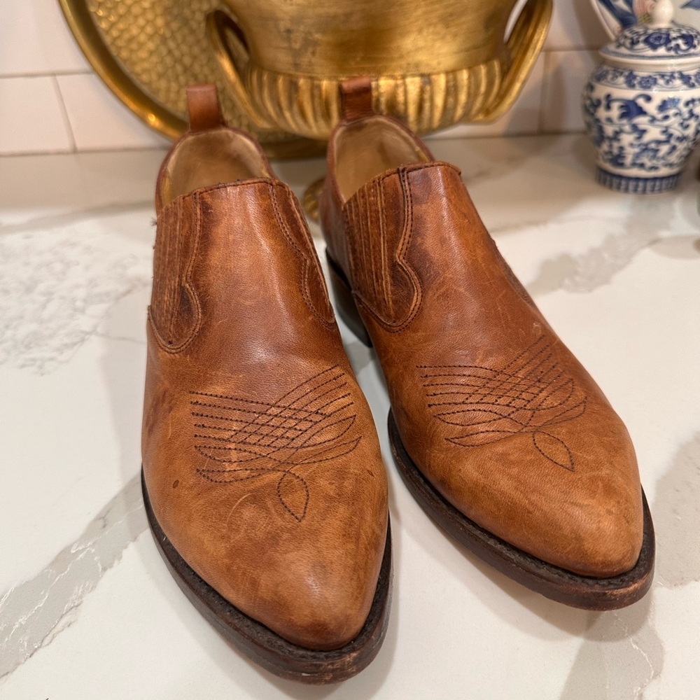 Frye 💥💥💥 - Picture 2 of 5